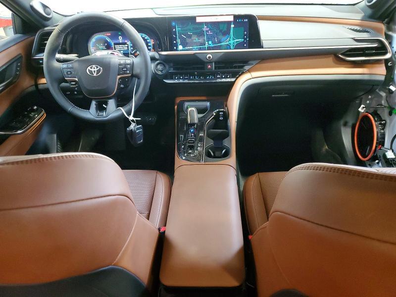 2025 Toyota Crown Signia xle