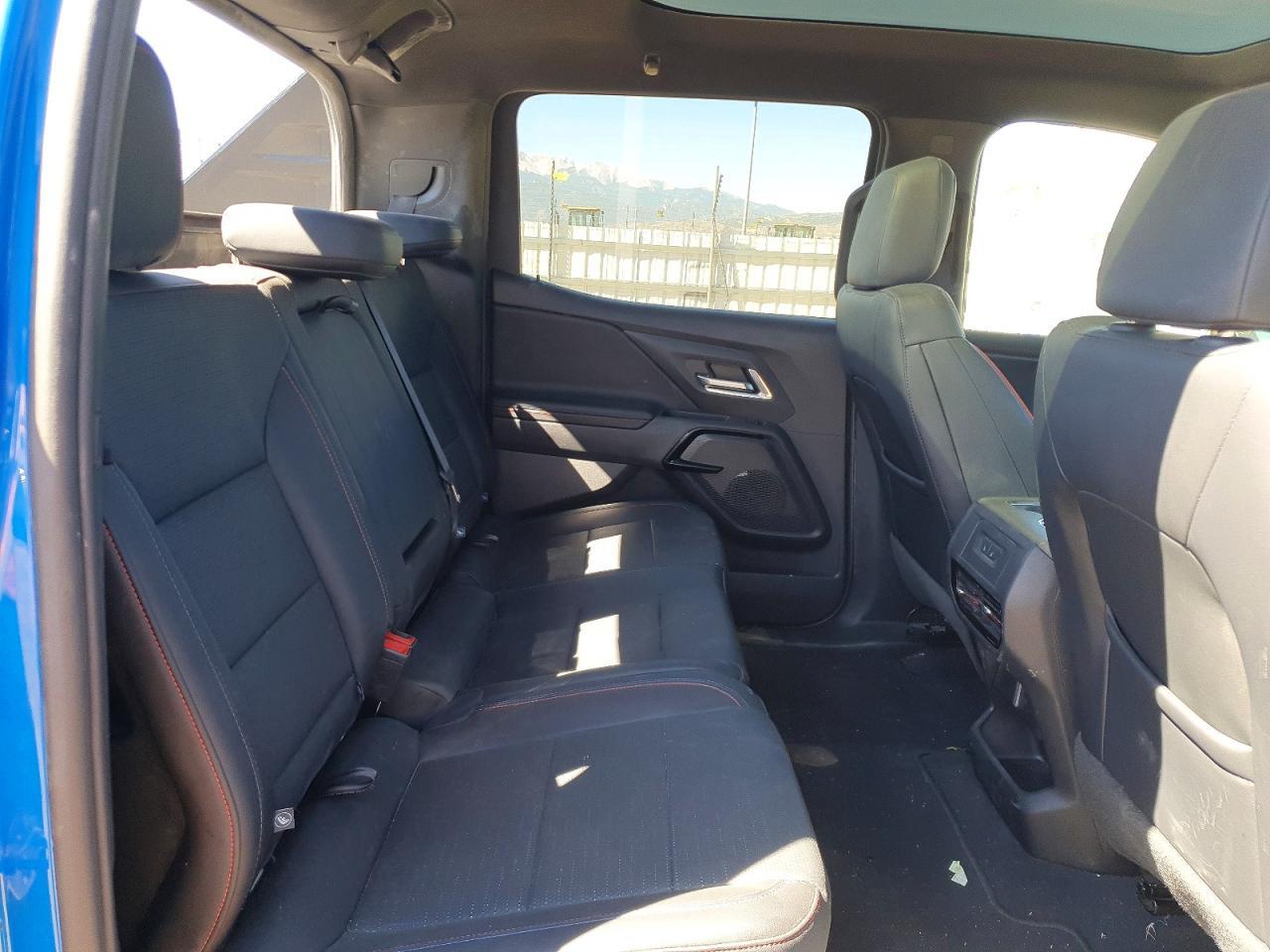 2025 Chevrolet Silverado RST