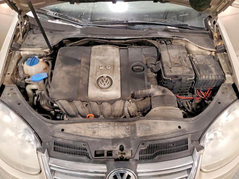 2005 Volkswagen New Jetta 2.5l Option Package 1