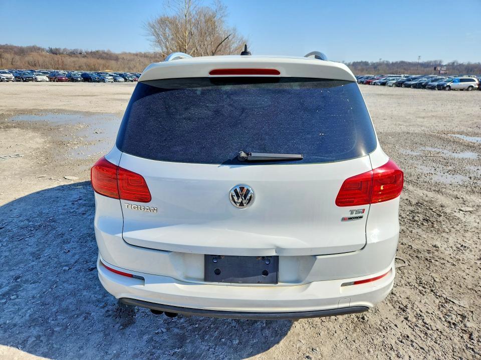 2016 Volkswagen Tiguan s