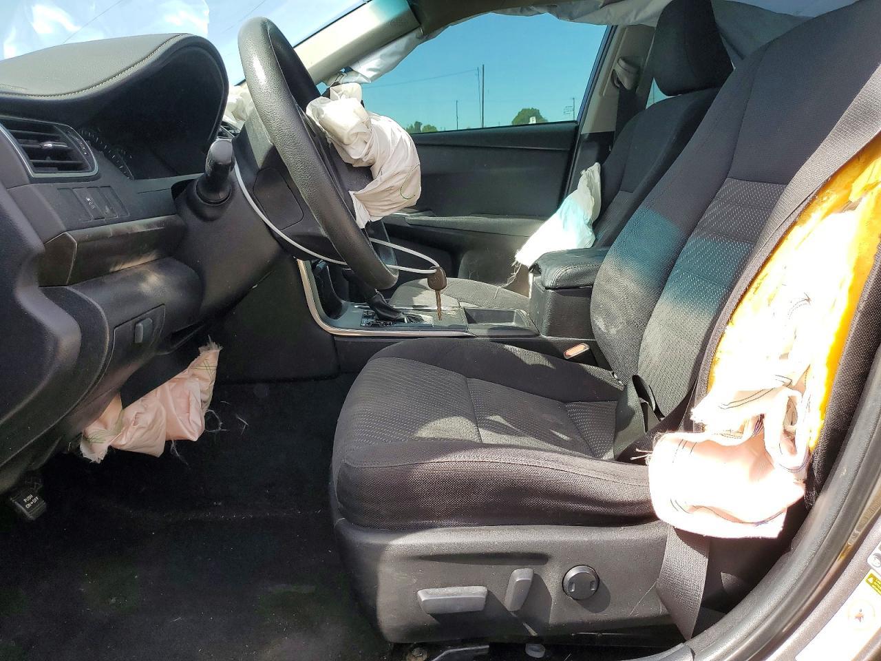 2015 Toyota Camry le