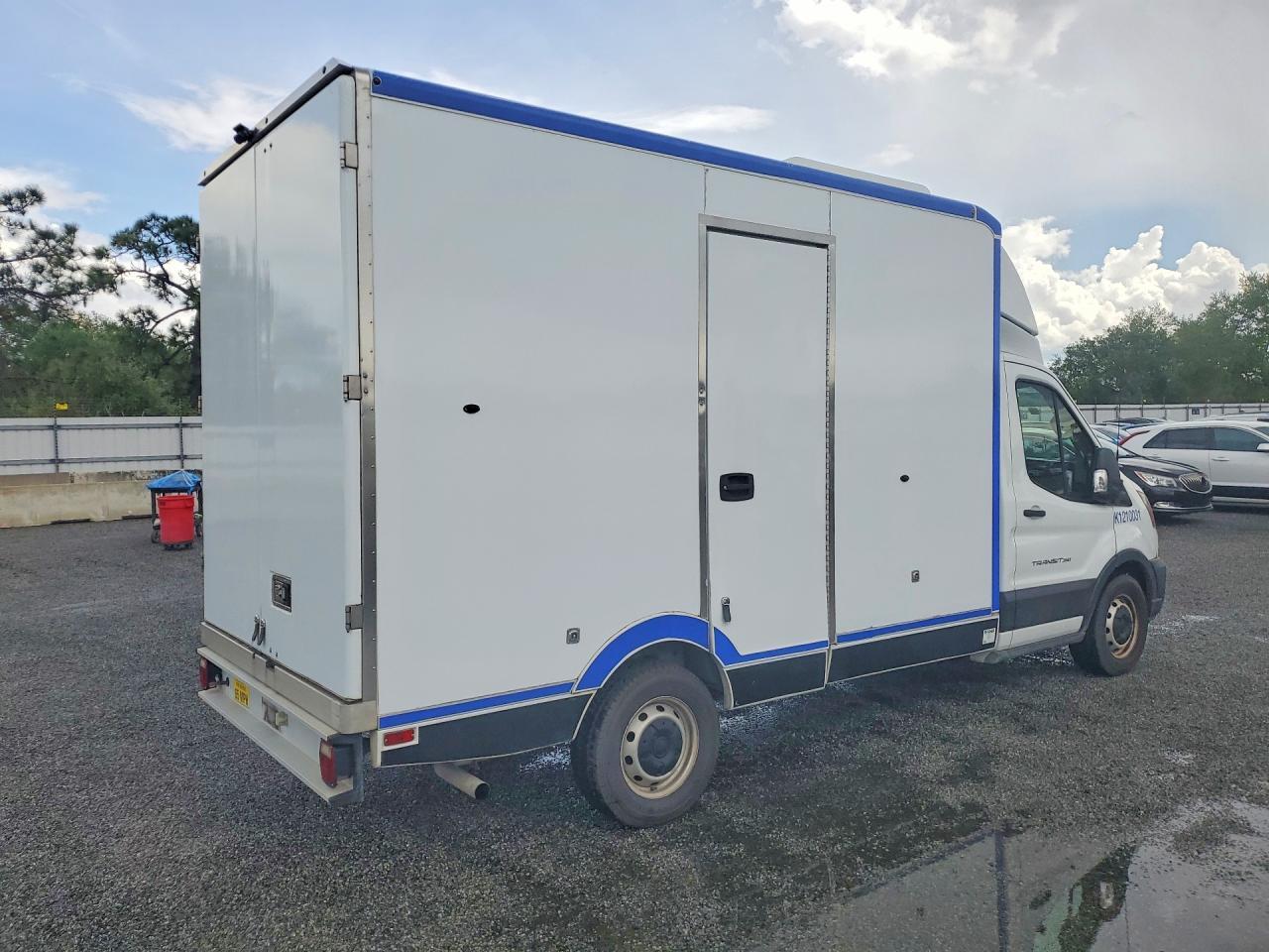 2020 Ford Transit Delivery Truck