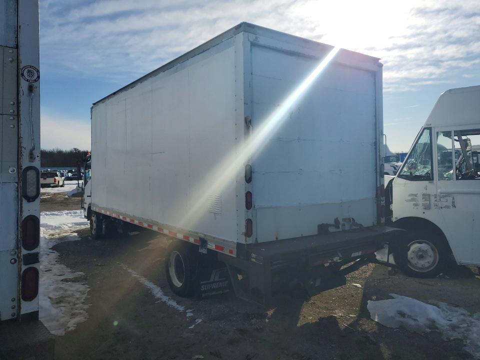 2014 Isuzu NRR BOX Truck