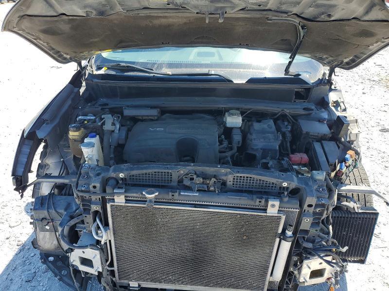 2018 Nissan Pathfinder sv