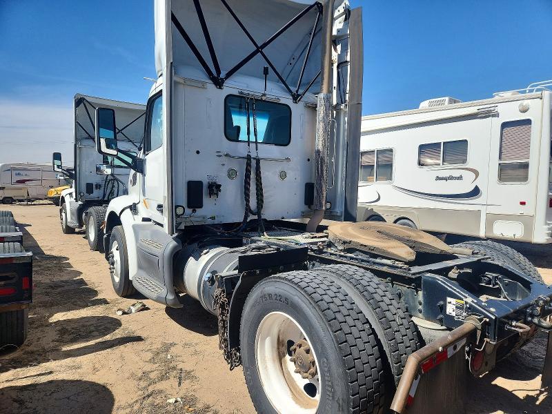 2018 Peterbilt 579 Semi Truck