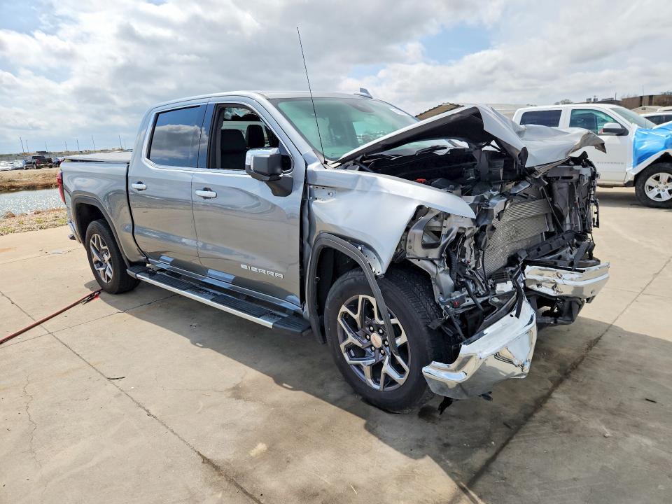 2025 GMC Sierra C1500 SLT
