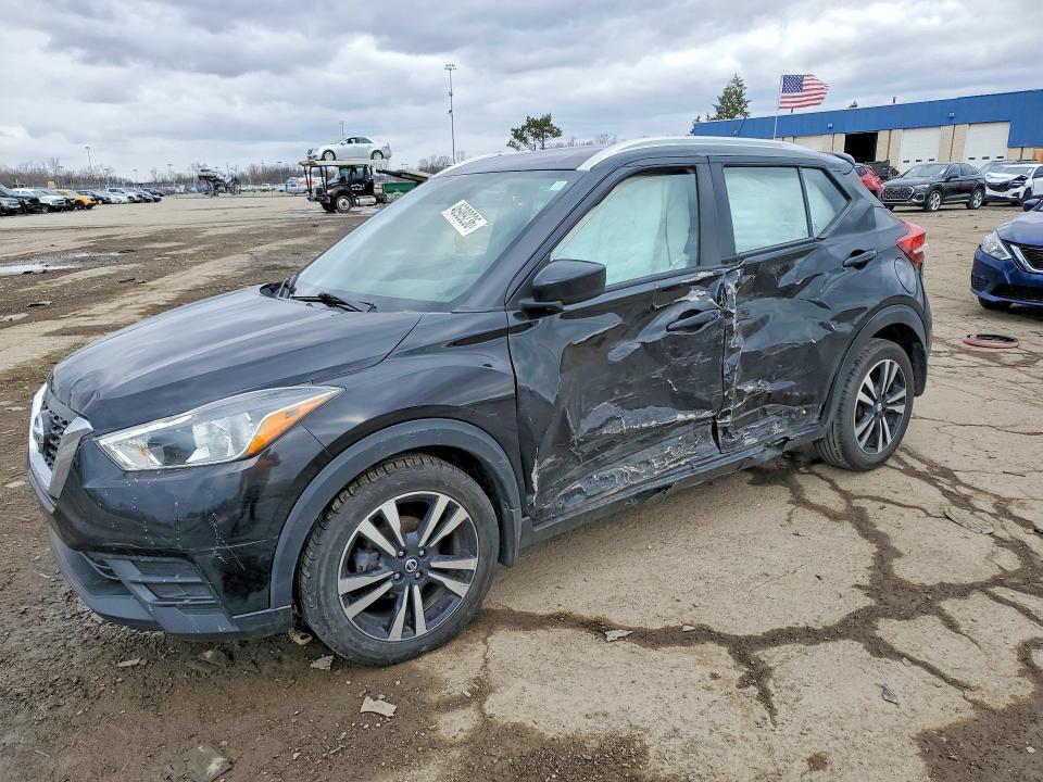 2019 Nissan Kicks sv