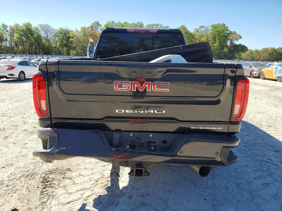 2022 GMC Sierra K2500 Denali