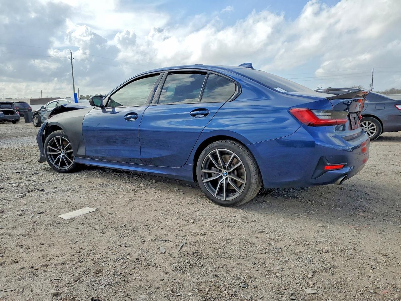 2021 BMW 330i