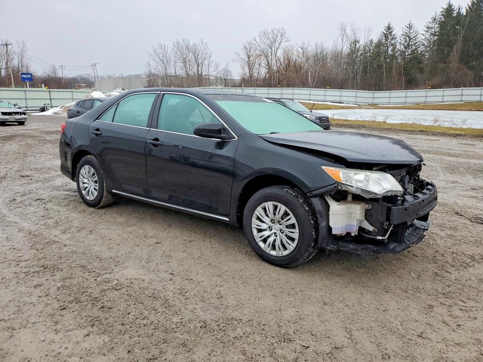2013 Toyota Camry le