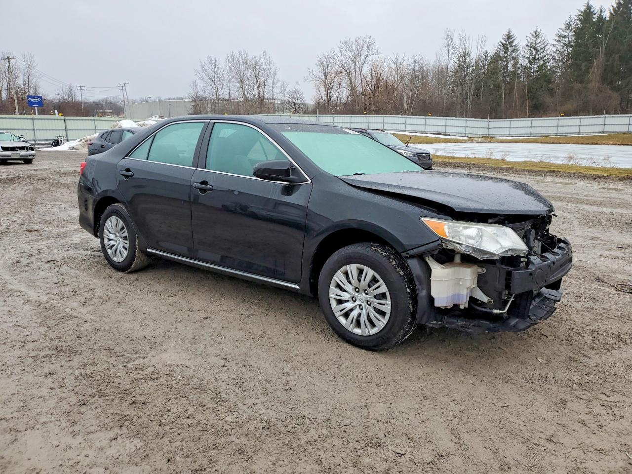 2013 Toyota Camry le