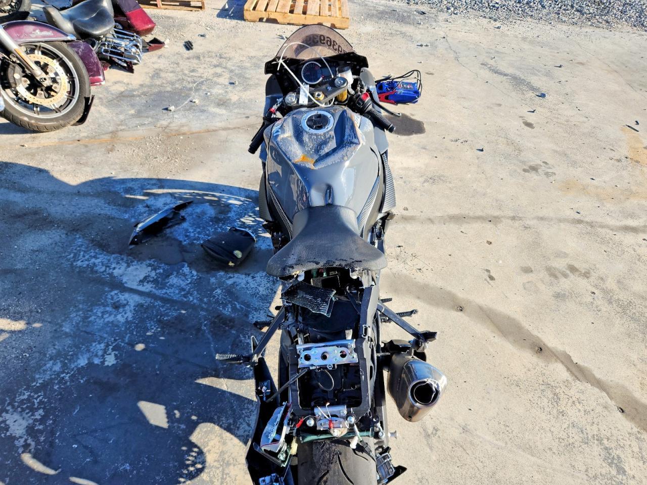 2025 Suzuki GSX-R750