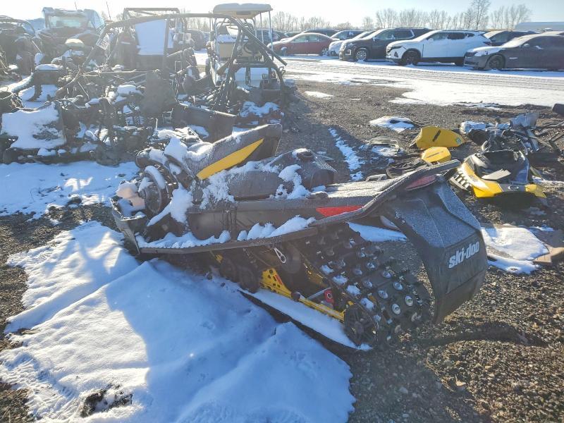 2024 Skidoo 2024 SKI-DOO Snowmobile