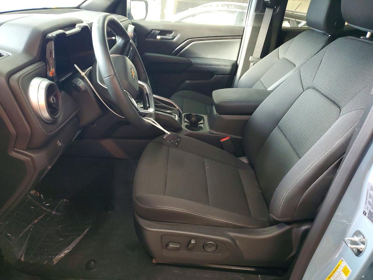 2025 Chevrolet Colorado LT