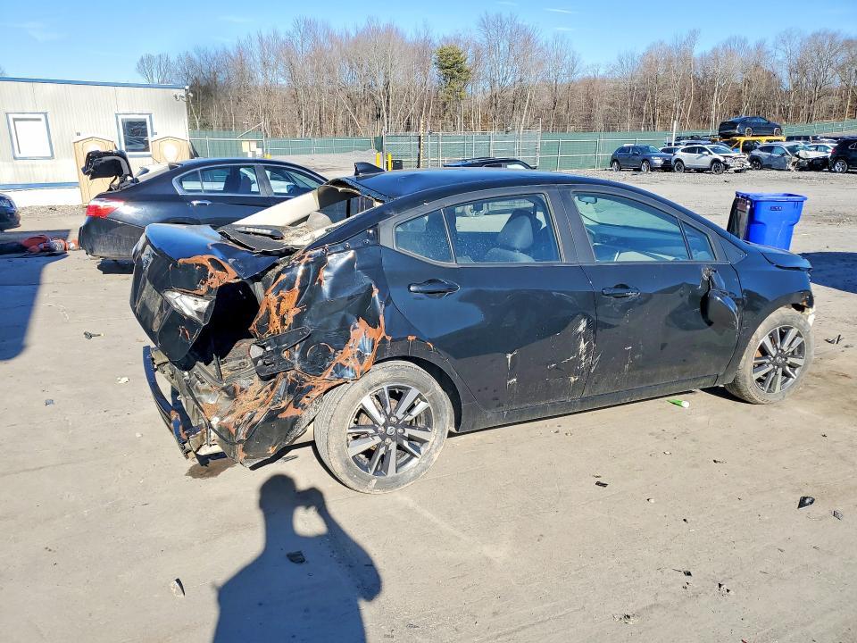 2020 Nissan Versa sv