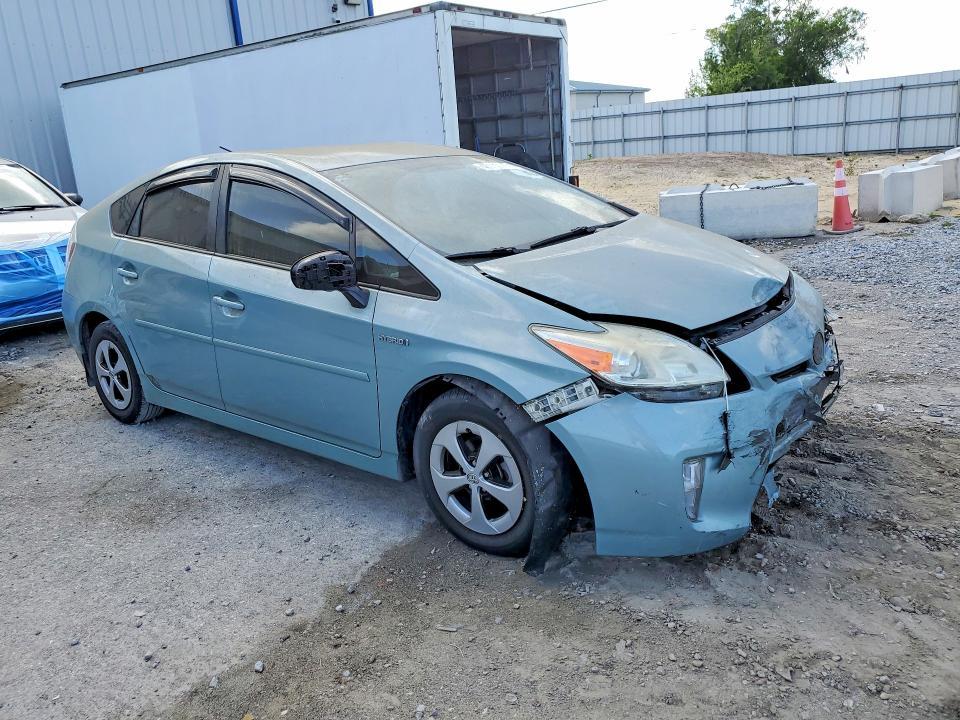 2015 Toyota Prius two