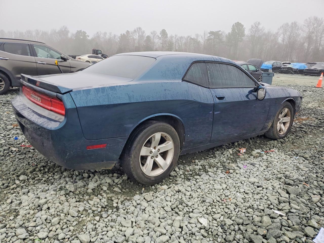 2013 Dodge Challenger sxt
