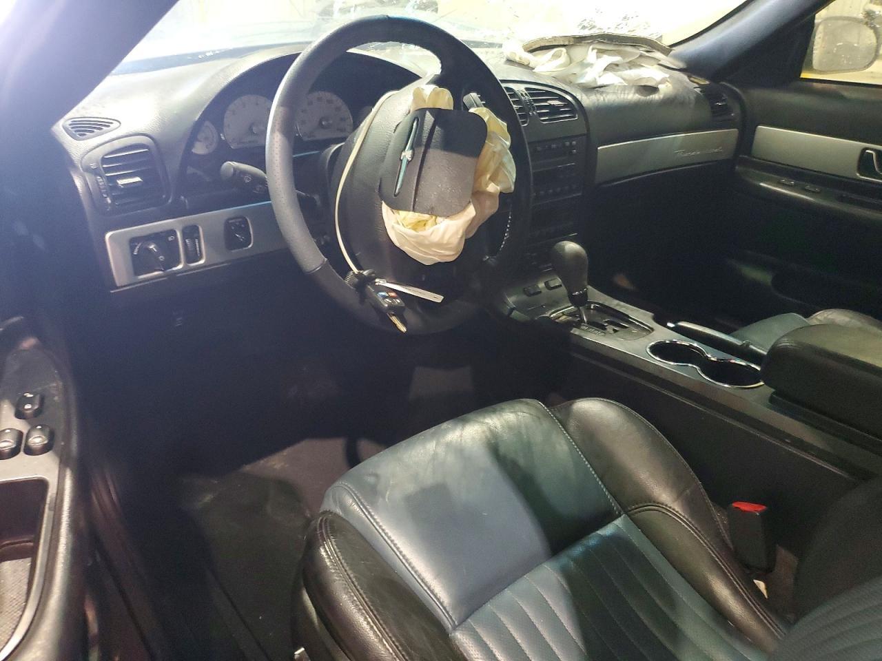 2005 Ford Thunderbird