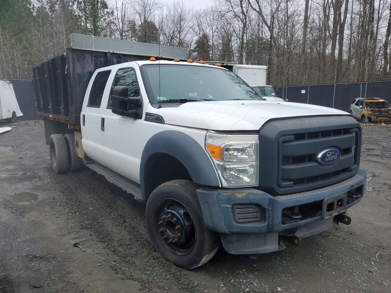 2014 Ford F450 Super Duty Flatbed Truck