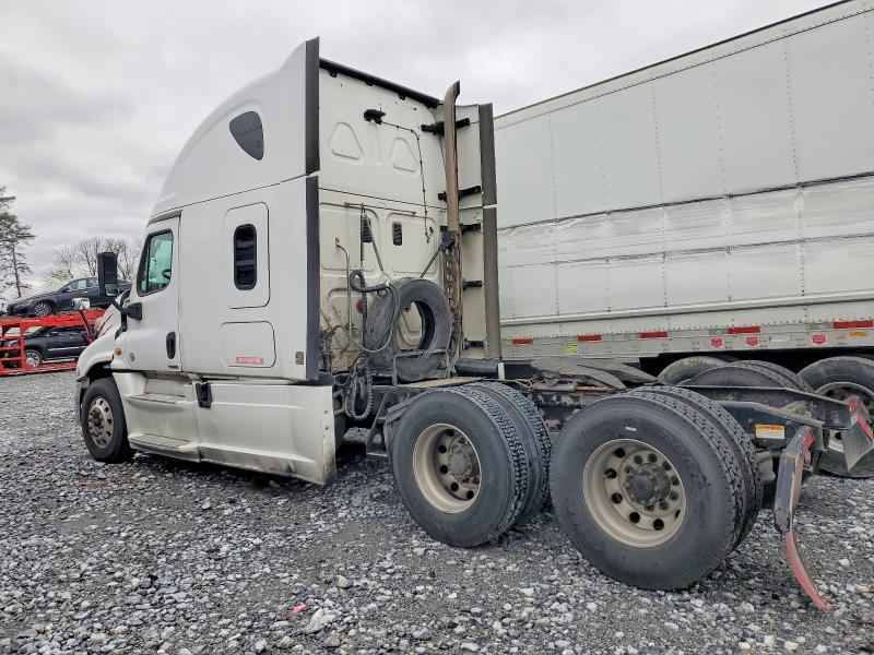 2016 Freightliner Cascadia 125