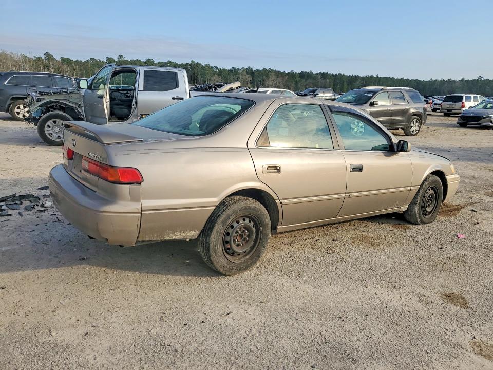 1999 Toyota Camry