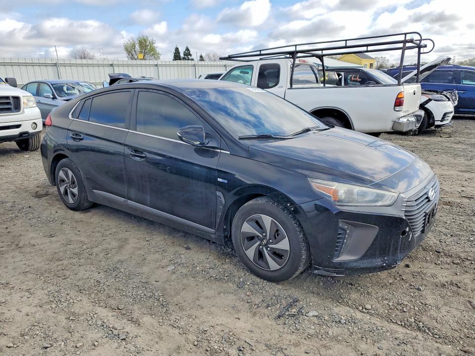 2017 Hyundai Ioniq Hybrid sel