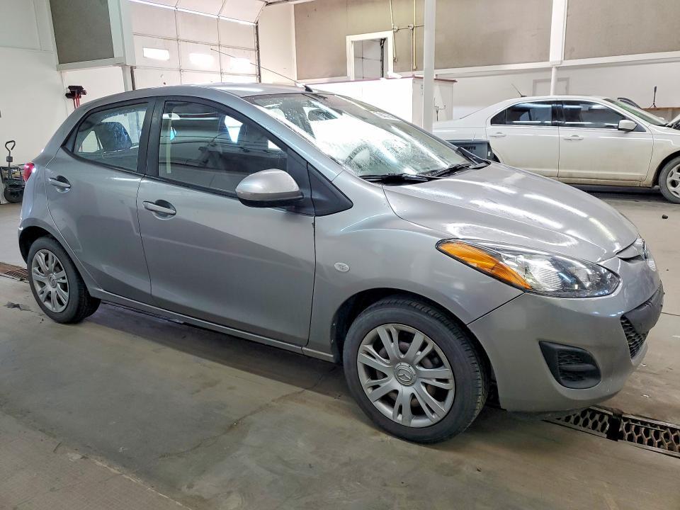 2014 Mazda 2 Sport