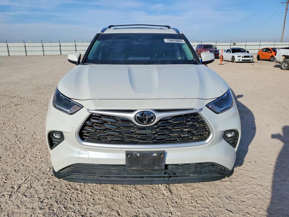 2021 Toyota Highlander xle