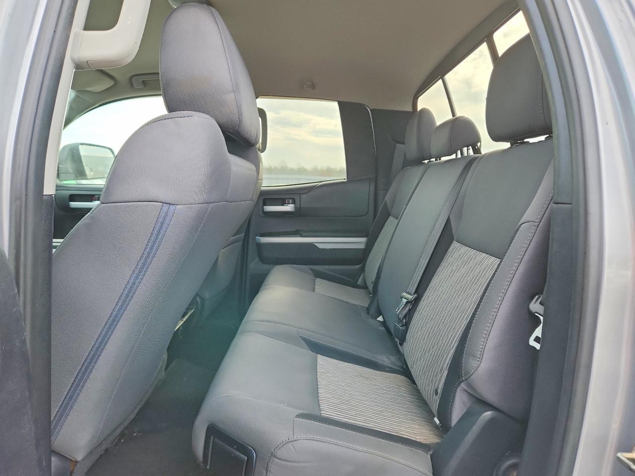 2016 Toyota Tundra SR5