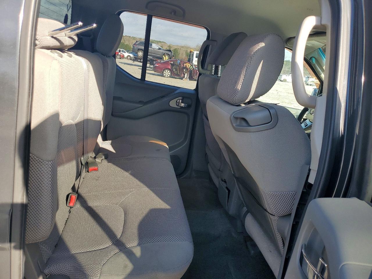 2010 Nissan Frontier SE V6