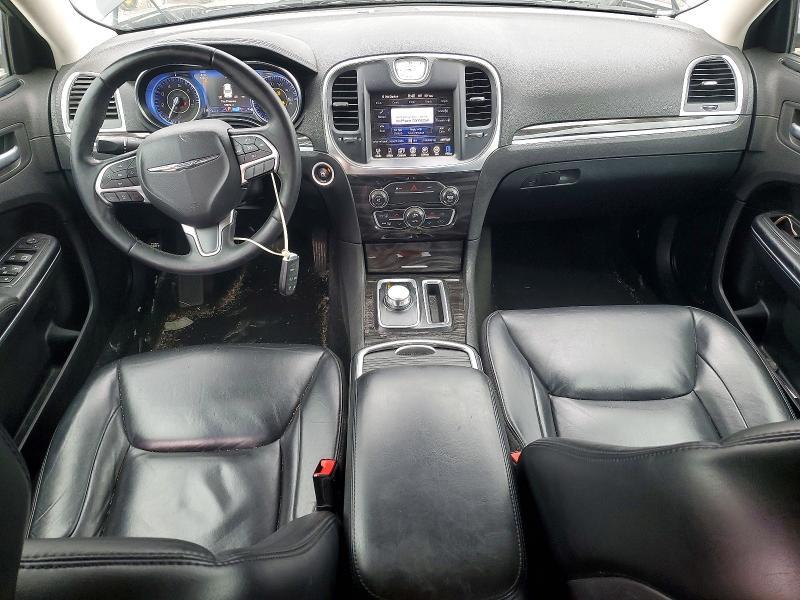 2016 Chrysler 300 Limited
