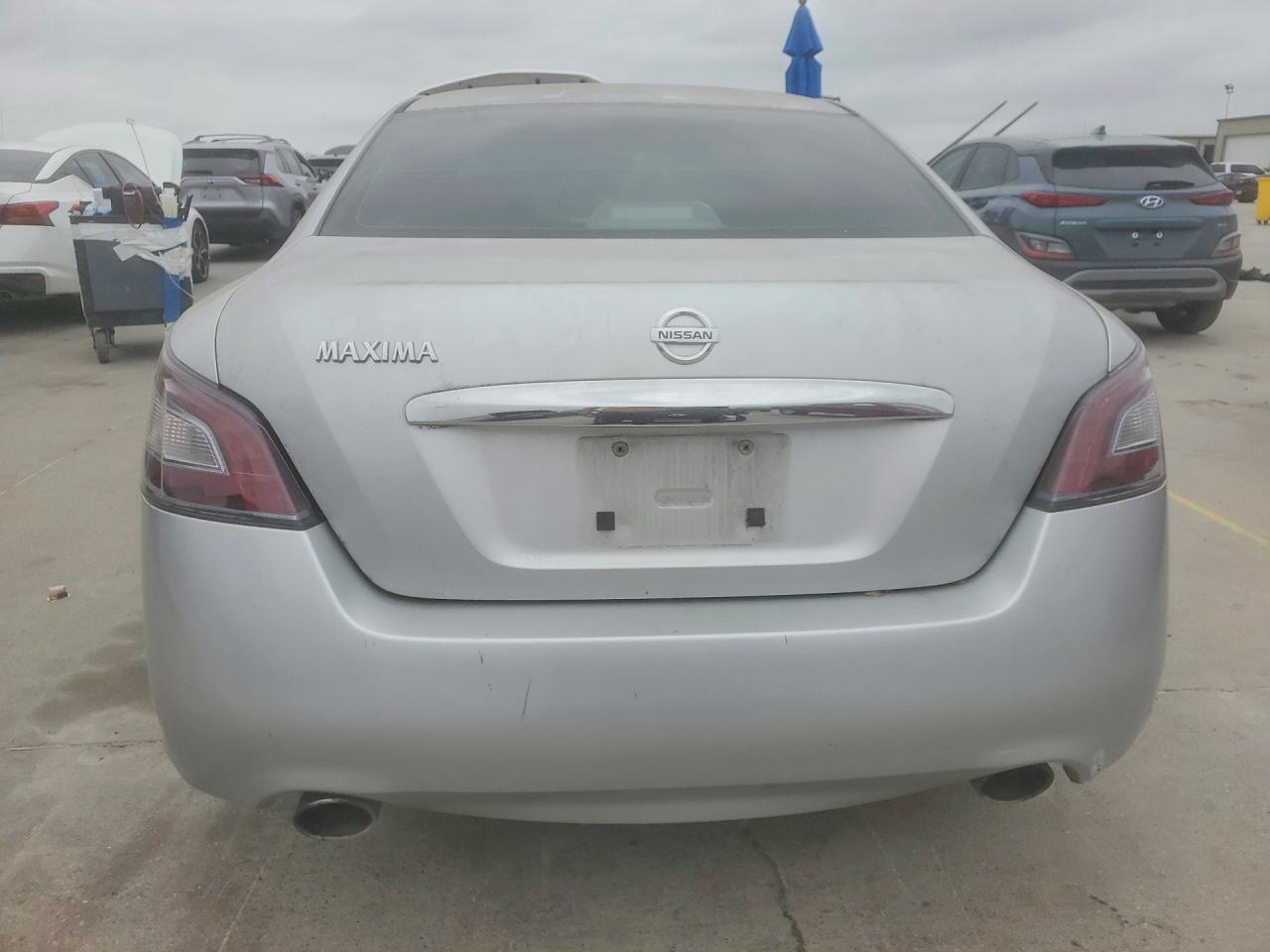 2014 Niss Maxima s