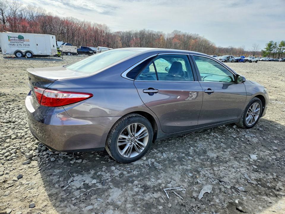 2015 Toyota Camry se