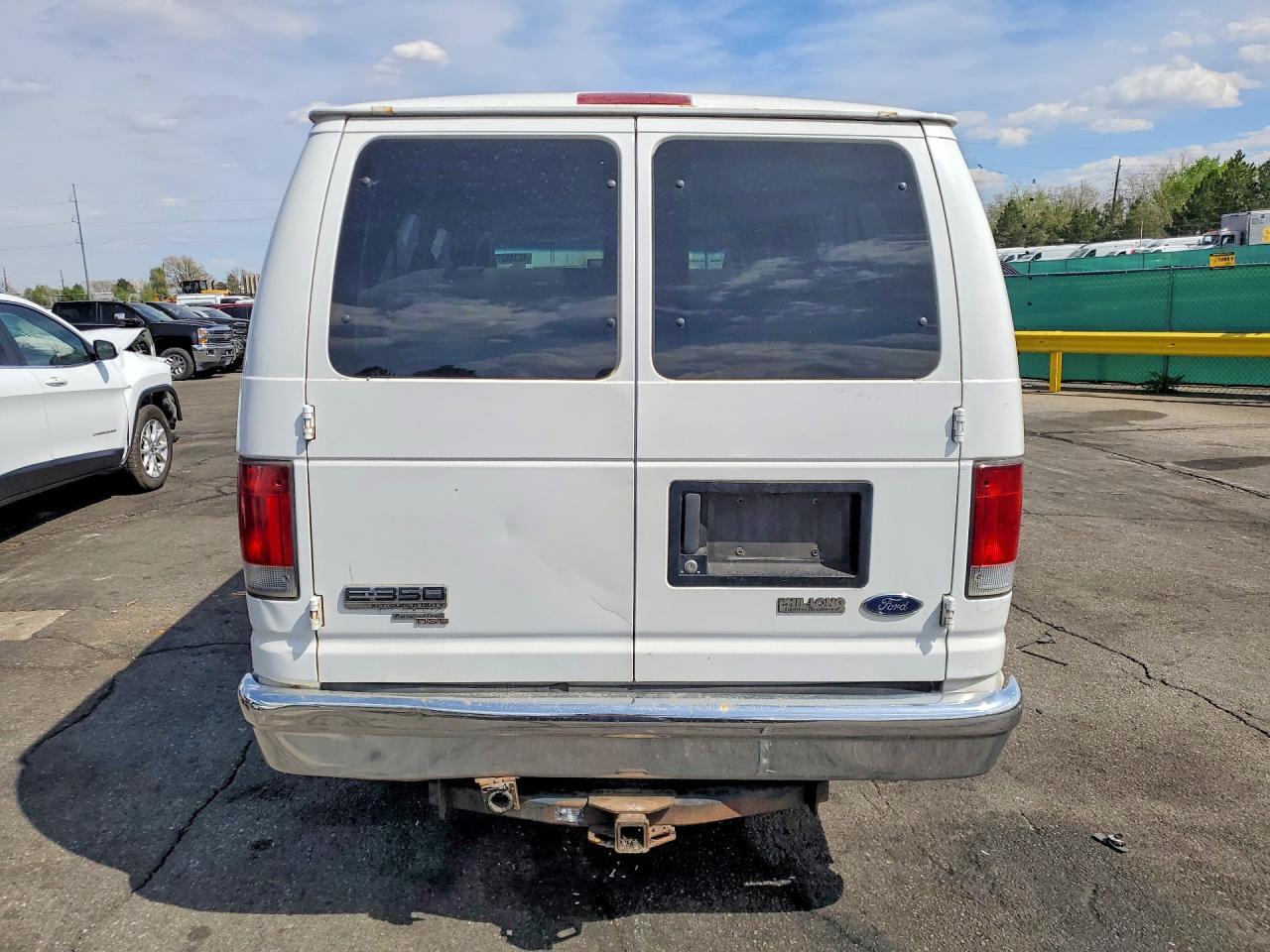 2008 Ford Econoline E350 Super Duty Wagon