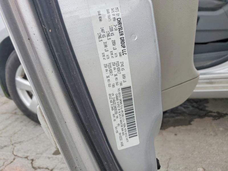 2010 Volkswagen Routan se