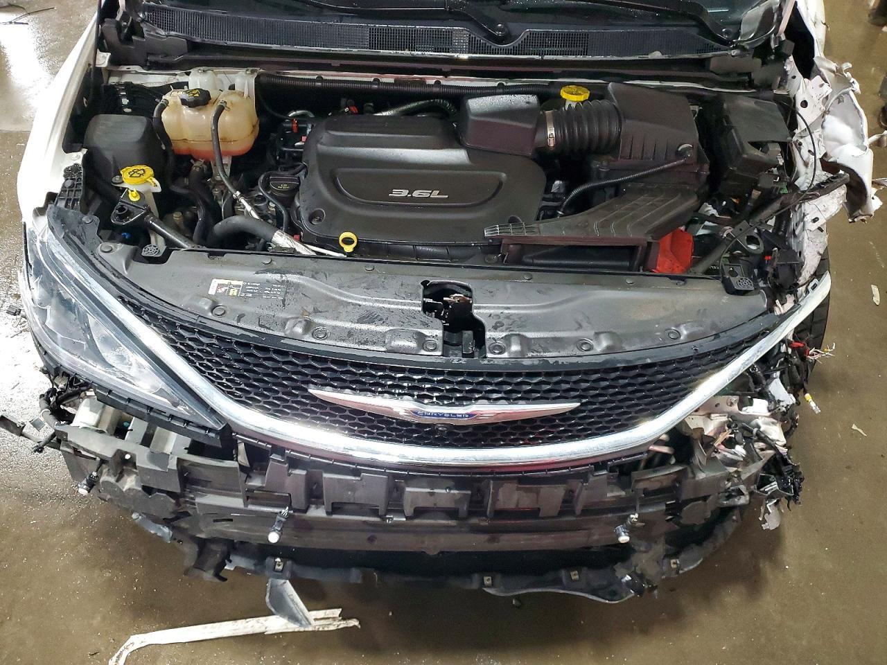 2017 Chrysler Pacifica Touring l Plus