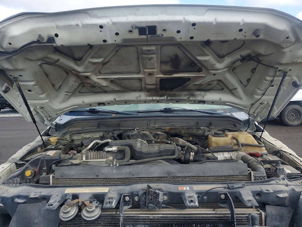 2015 Ford F250 Super Duty Flatbed Truck