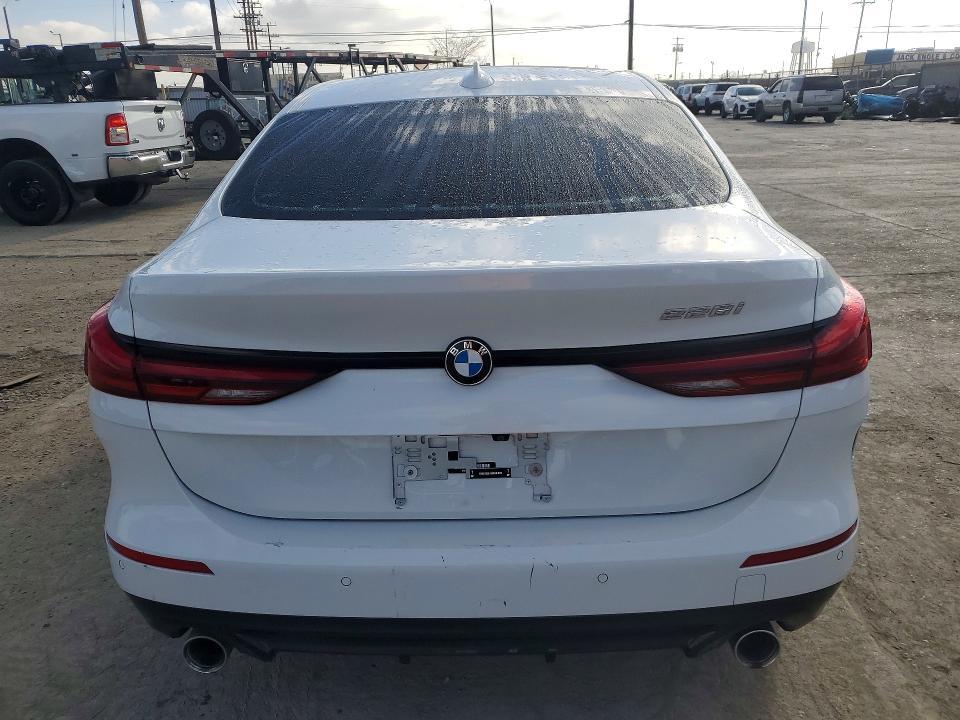 2023 BMW 228i