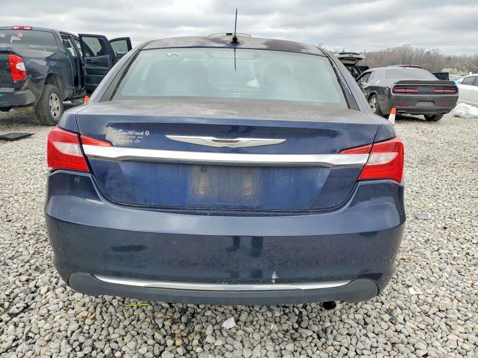 2014 Chrysler 200 lx