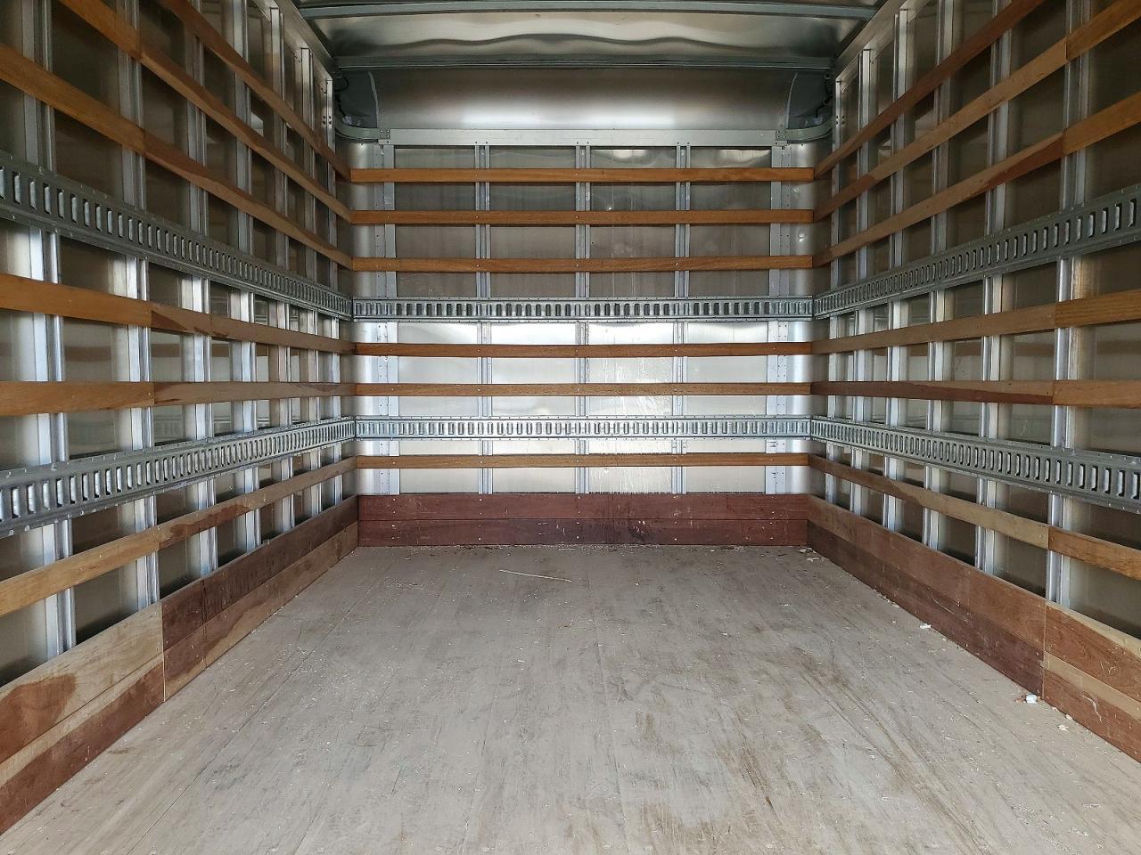 2024 Isuzu NPR HD BOX Truck