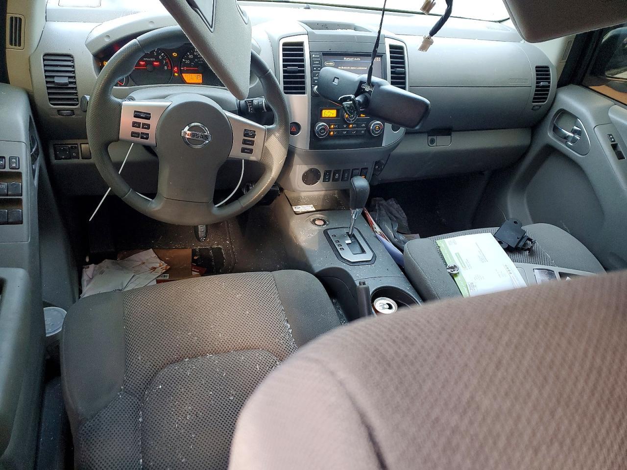 2021 Nissan Frontier SV