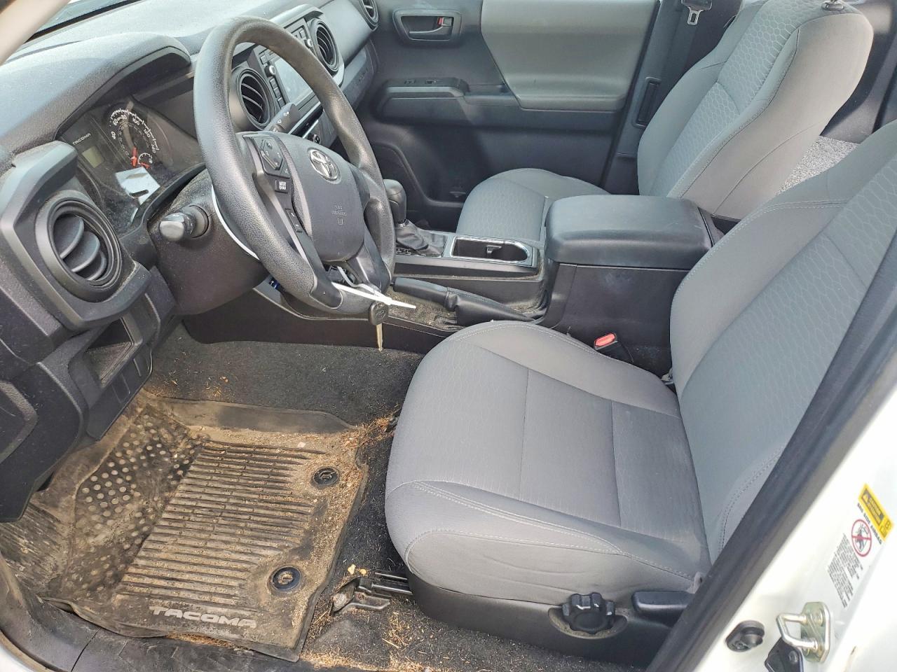 2016 Toyota Tacoma SR
