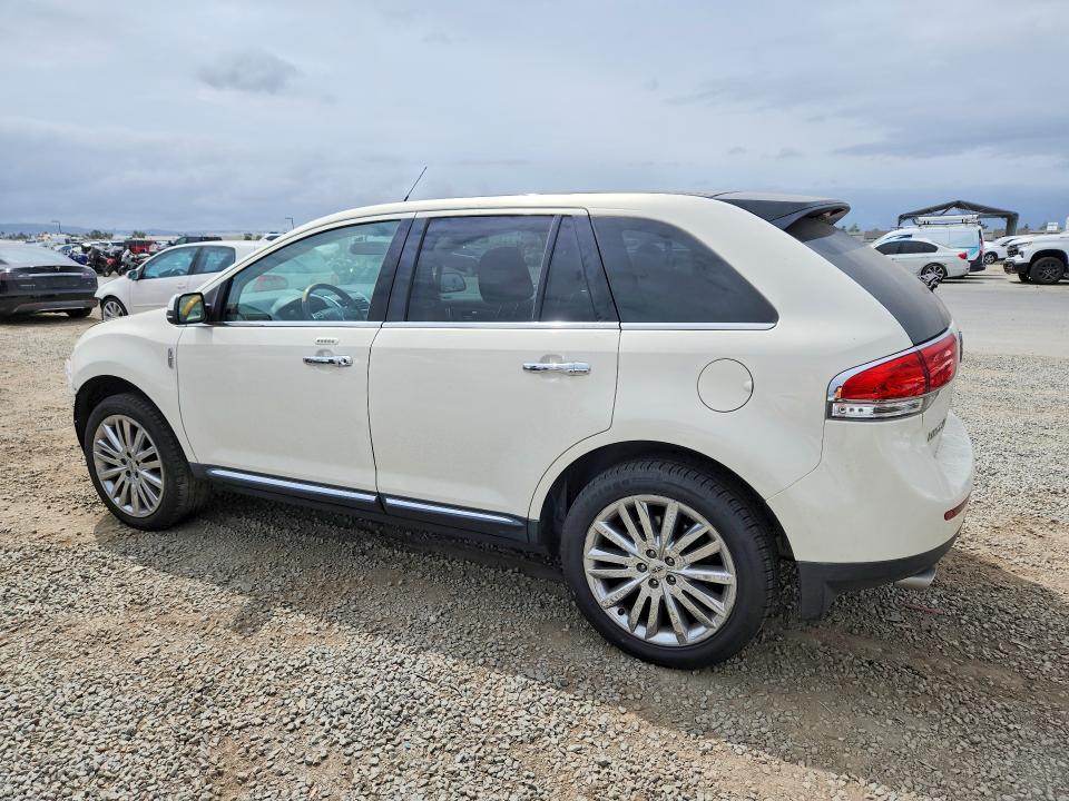 2013 Lincoln Townhouse MKX