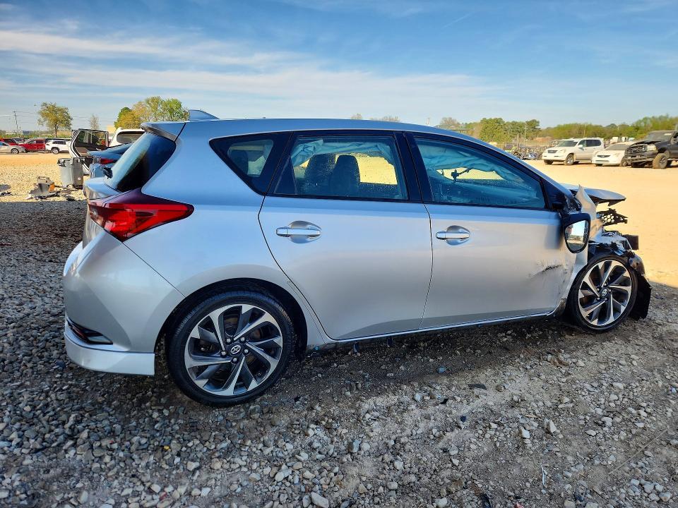 2016 Scion Im Base
