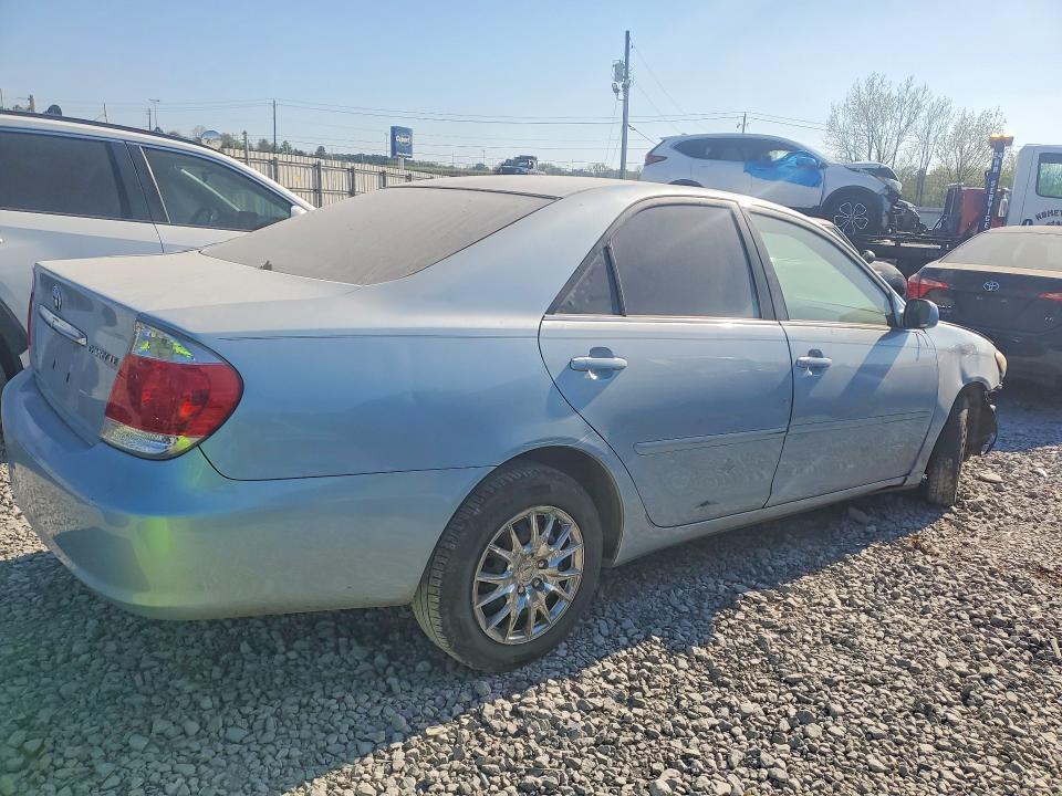 2006 Toyota Camry le