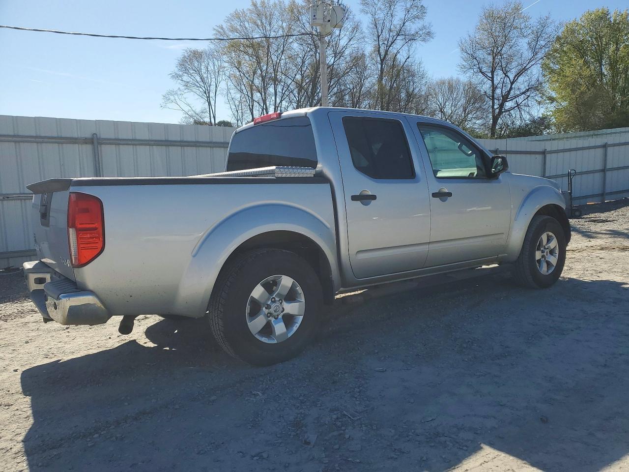 2013 Nissan Frontier S