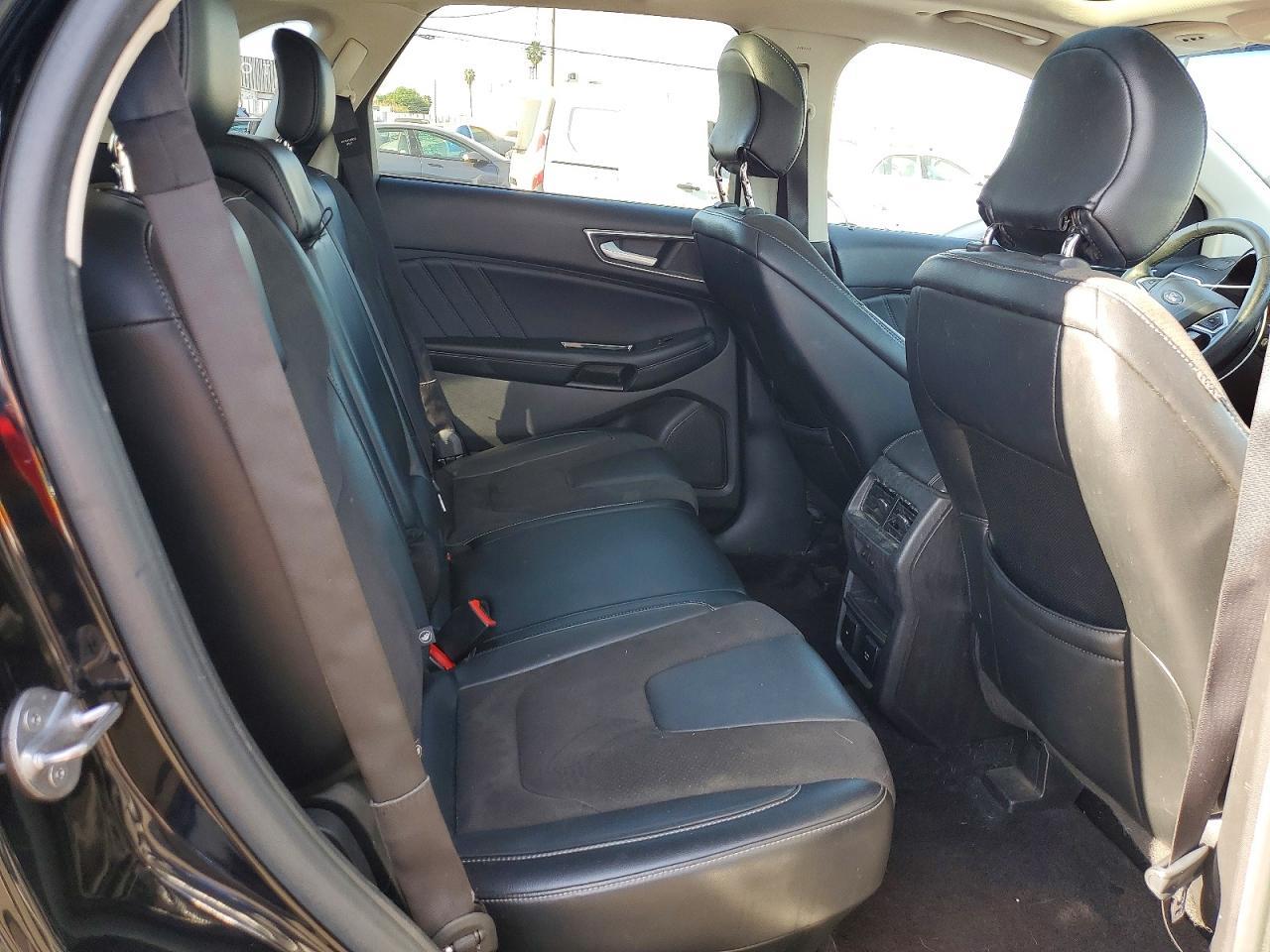 2016 Ford Edge Sport