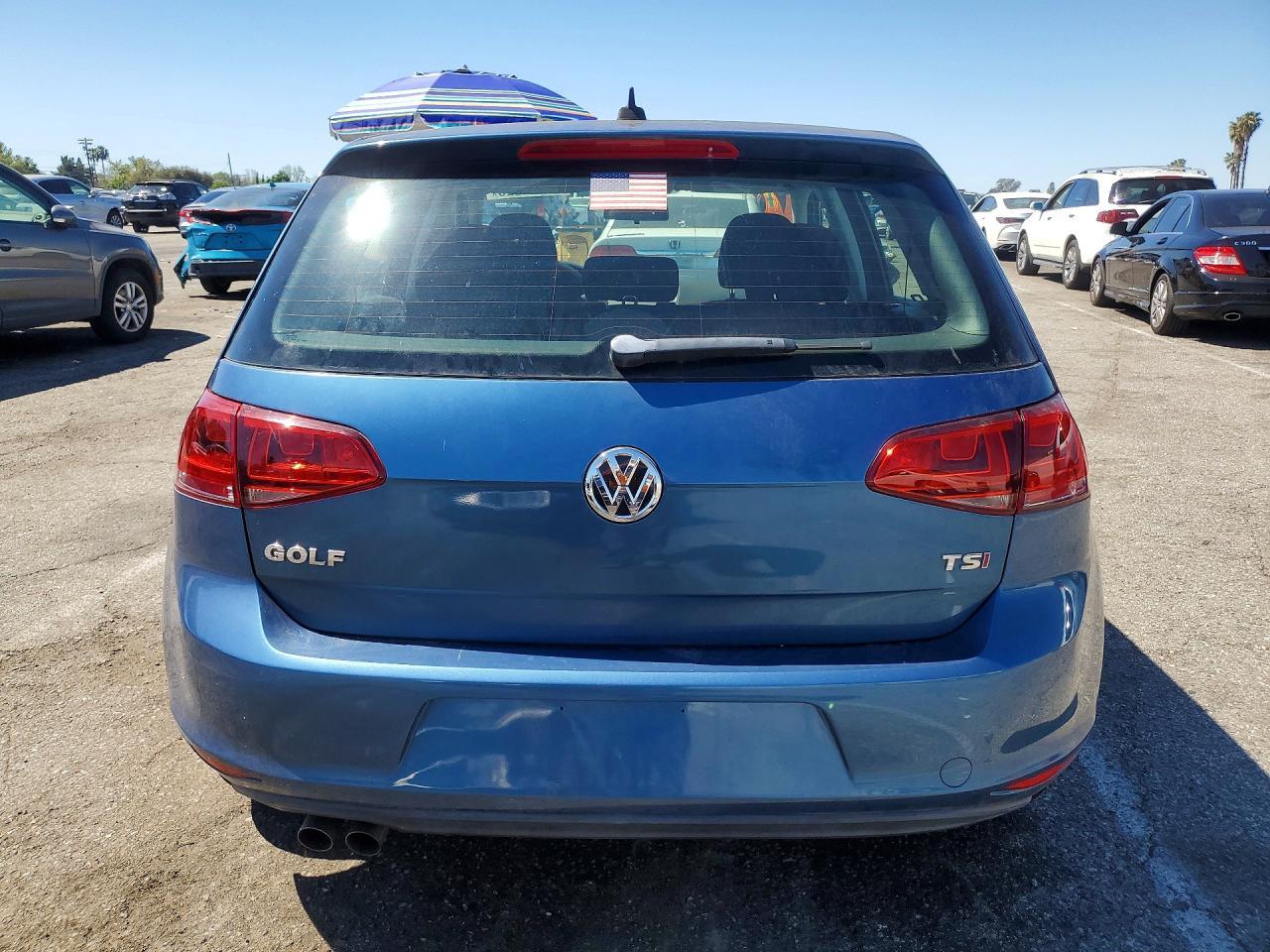 2016 Volkswagen Golf s