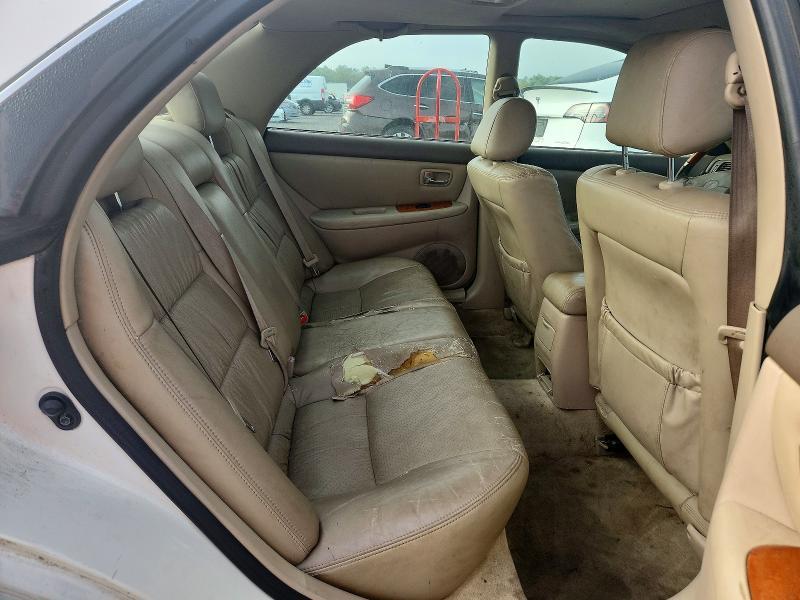2001 Lexus Es 300 Base