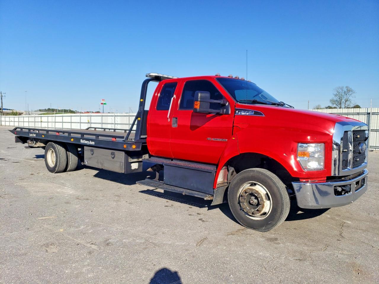 2017 Ford F650 Super
